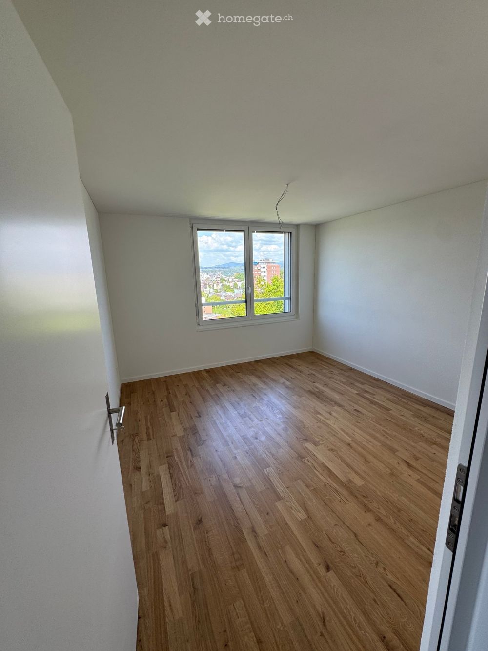 Modern 2.5-Room Apartment in New Building with Garage and Balcony - Bild 5