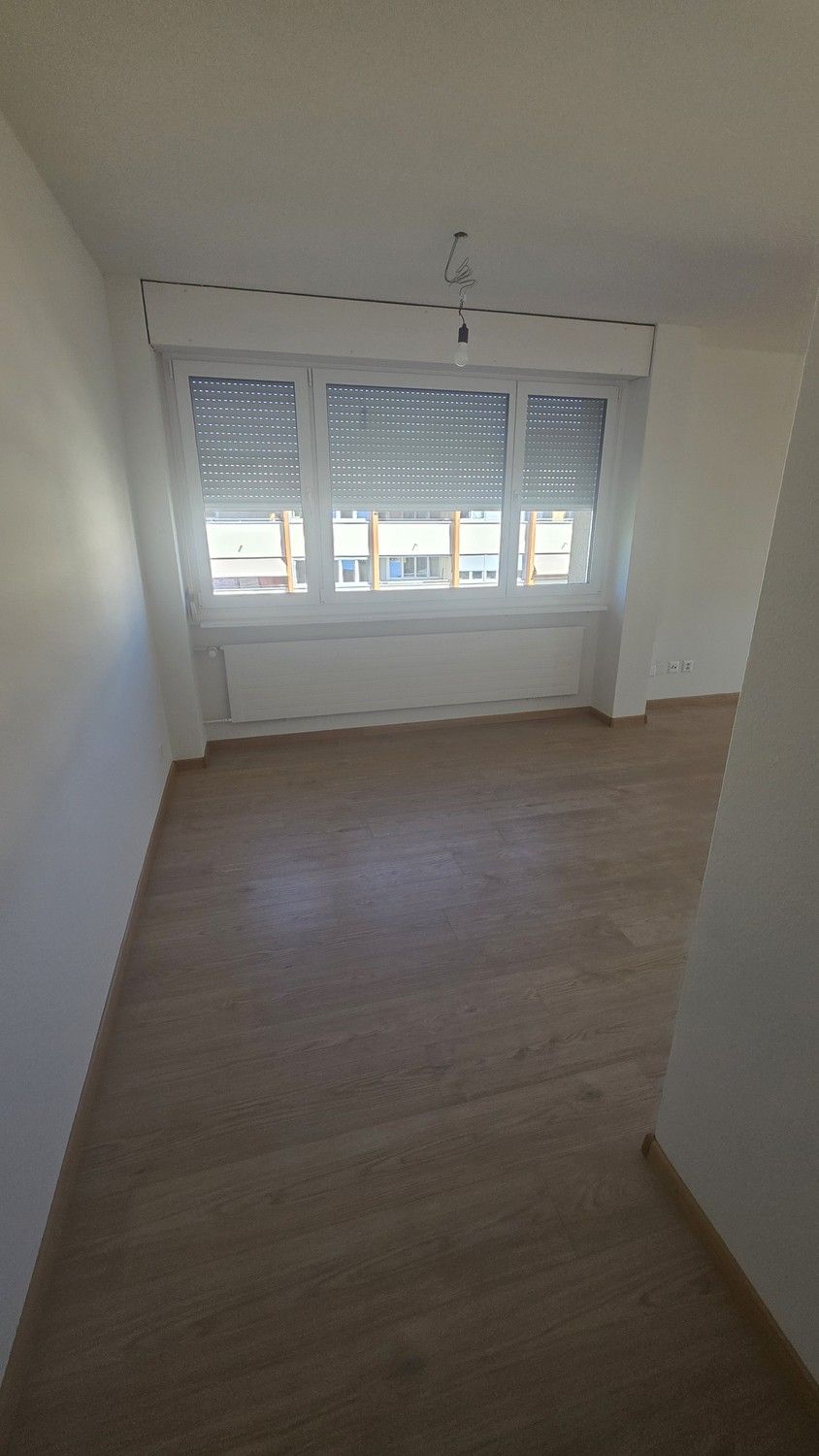 RenovieERSTVERMIETUNG NACH SANIERUNG: MODERNE 4.5-ZIMMERWOHNUNGEN!rte Wohnung in Brüttisellen - Bild 7