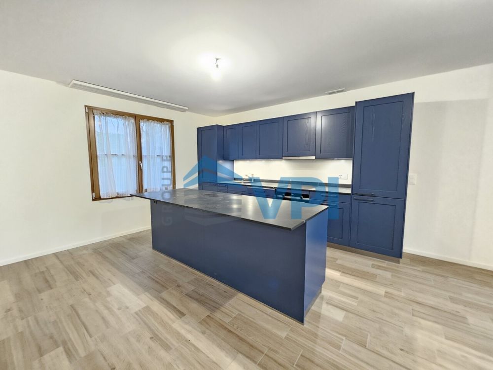 Superbe villa mitoyenne 6 pièces avec terrasse et jardin privatifs à B - Bild 9