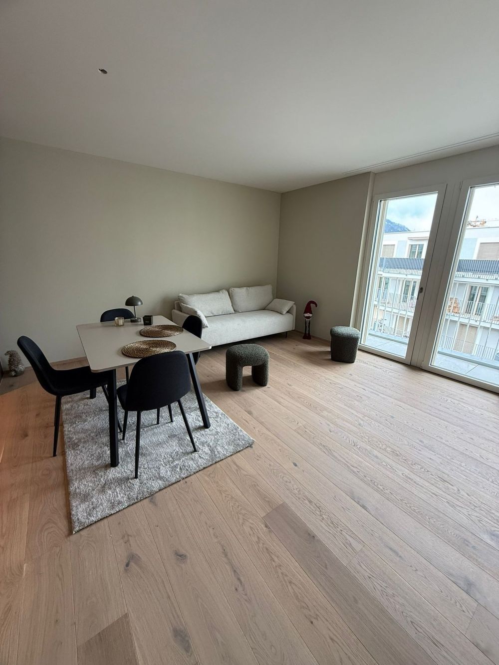 Moderne 2.5-Zimmer-Wohnung mit Balkon, Chur - Image 1