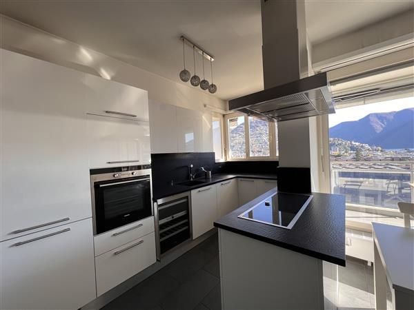 Lugano: Appartamento arredato  2.5 locali - Cucina