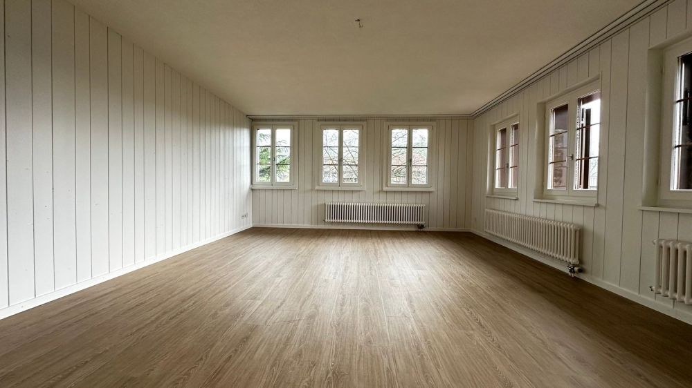 4.5-Zimmer-Wohnung mit Garagenbox in Neuheim zu vermieten - Bild 6