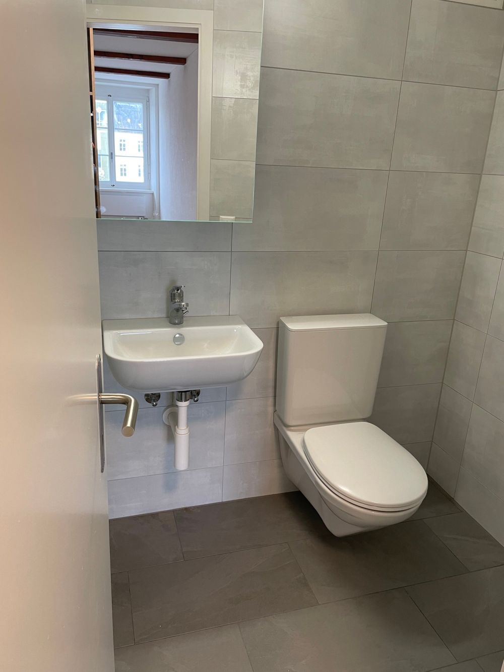 Moderne 2.5-Zimmer-Neubau-Wohnung in zentraler Lage Solothurn - Bild 7