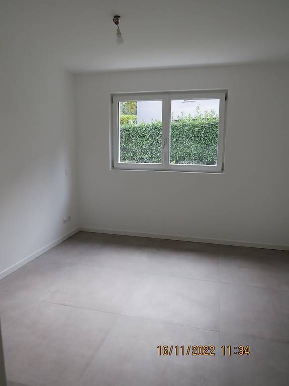 Moderno appartamento di 4 locali a Melano con giardino privato - Bild 10