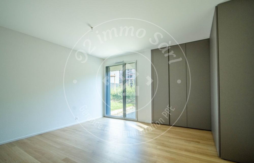 Rare 2.5pces au Rez-de-chaussée avec jardin - Bild 6