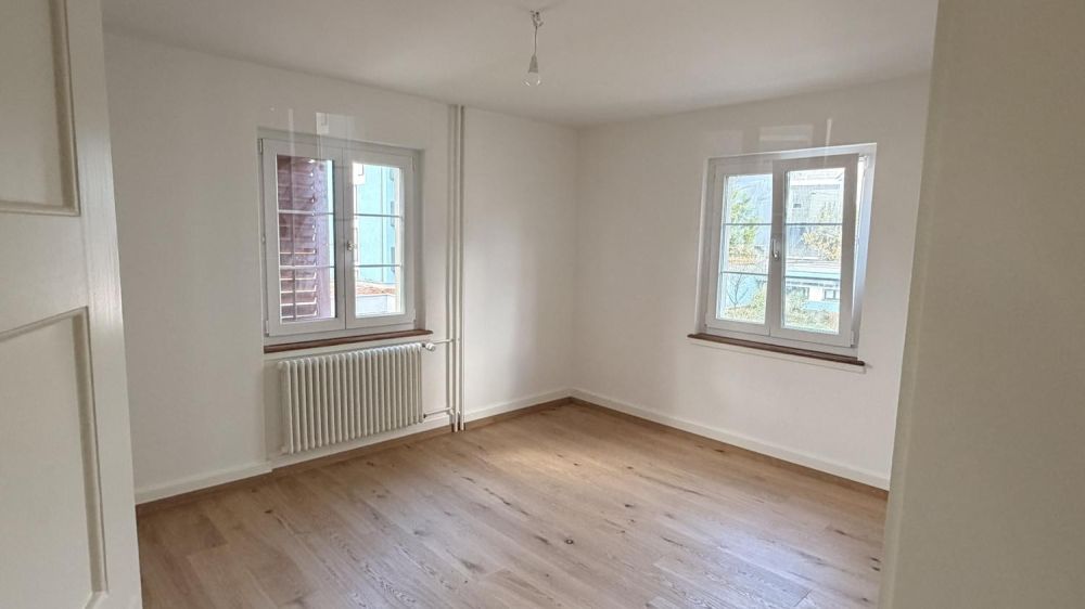 charmante 4 1/2 Zimmerwohnung in Schlieren - Schlafzimmer