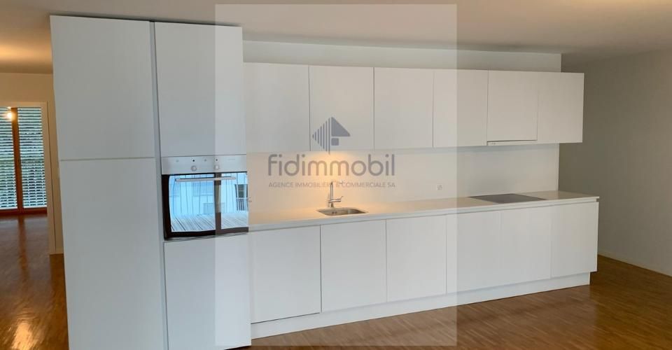 MAGNIFIQUE APPARTEMENT PROCHE DE TOUTES LES COMMODITES - Appartement 4.5 pièces - image - 1