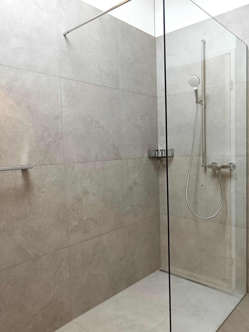 Moderne 3.5-Zimmer-Wohnung an idyllischer Lage – zentral und naturnah zugleich - Bild 11