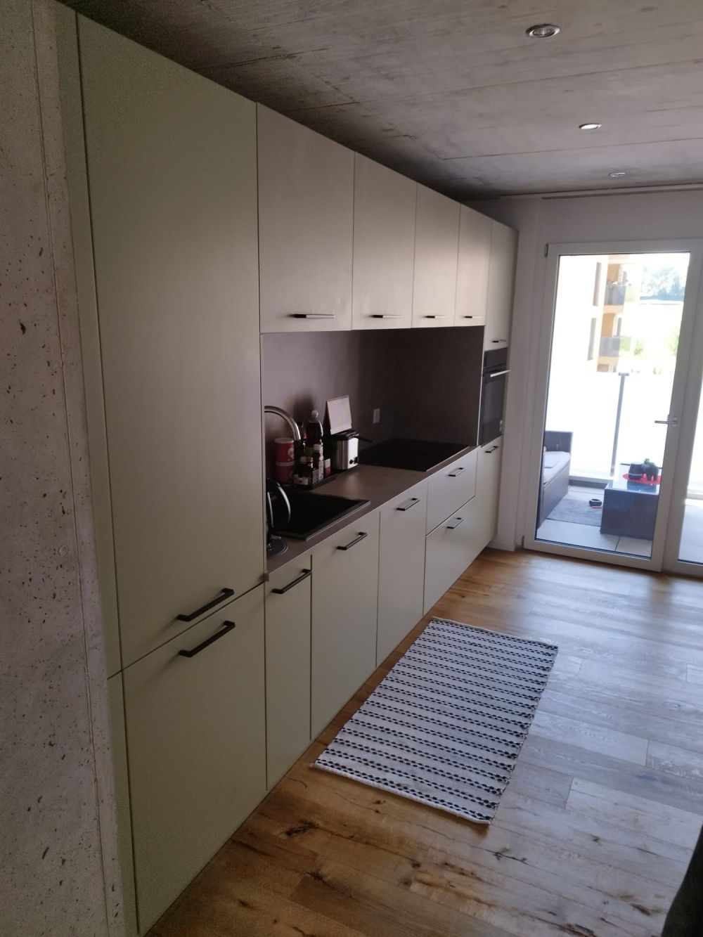 Ab 15.8./1.9. - Moderne, tolle 1.5 Zi Wohnung mit 30 BGF und grossem Balkon 12 m2 - Bild 3