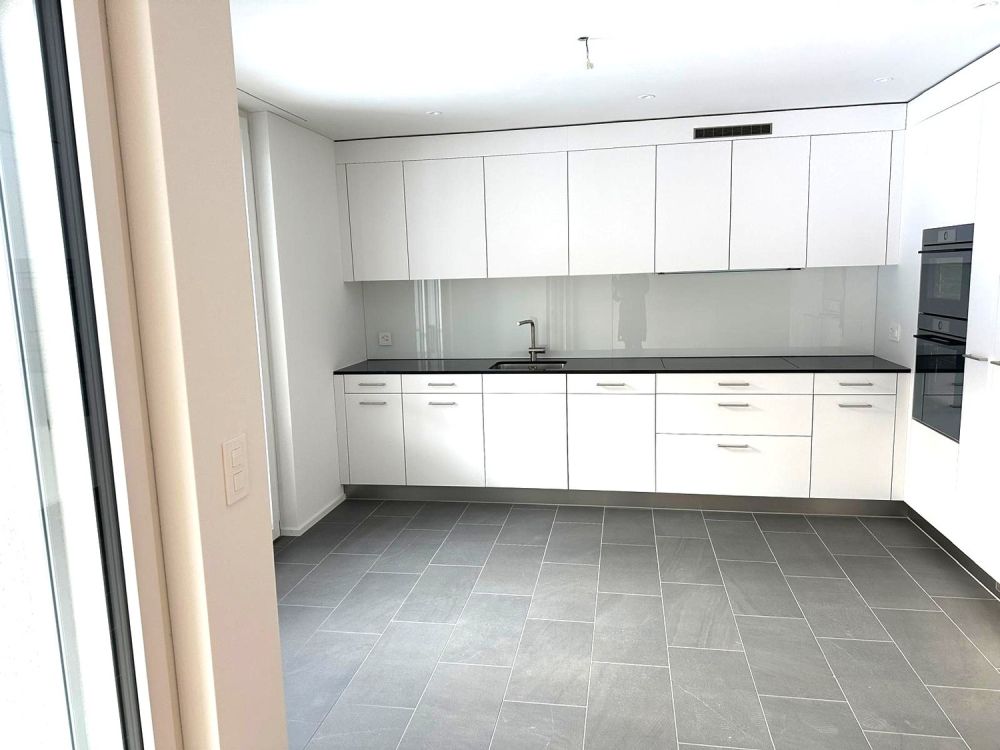 Moderne 4.5-Zimmer-Eigentumswohnung zu vermieten! - Bild 1