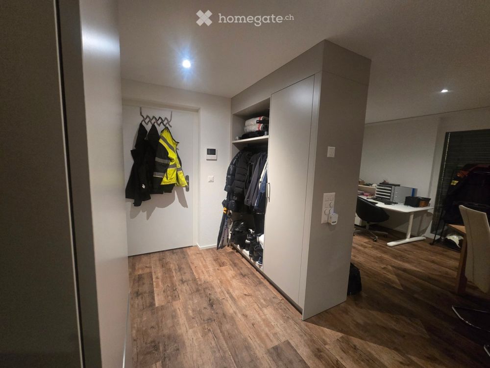 Moderne 2.5-Zimmer-Neubau-Wohnung mit Bergblick in Ringgenberg - Bild 3