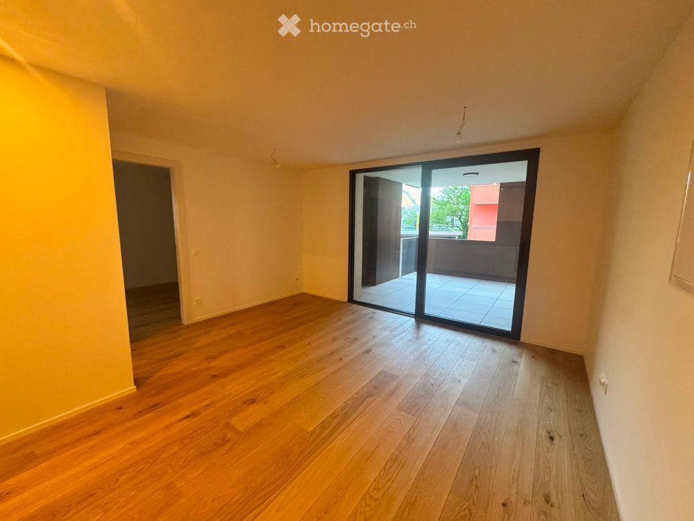 Elegante 2.5 locali con terrazza a Biasca (TI) - Bild 3
