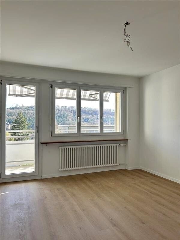 Erstbezug nach Sanierung - Wohnzimmer