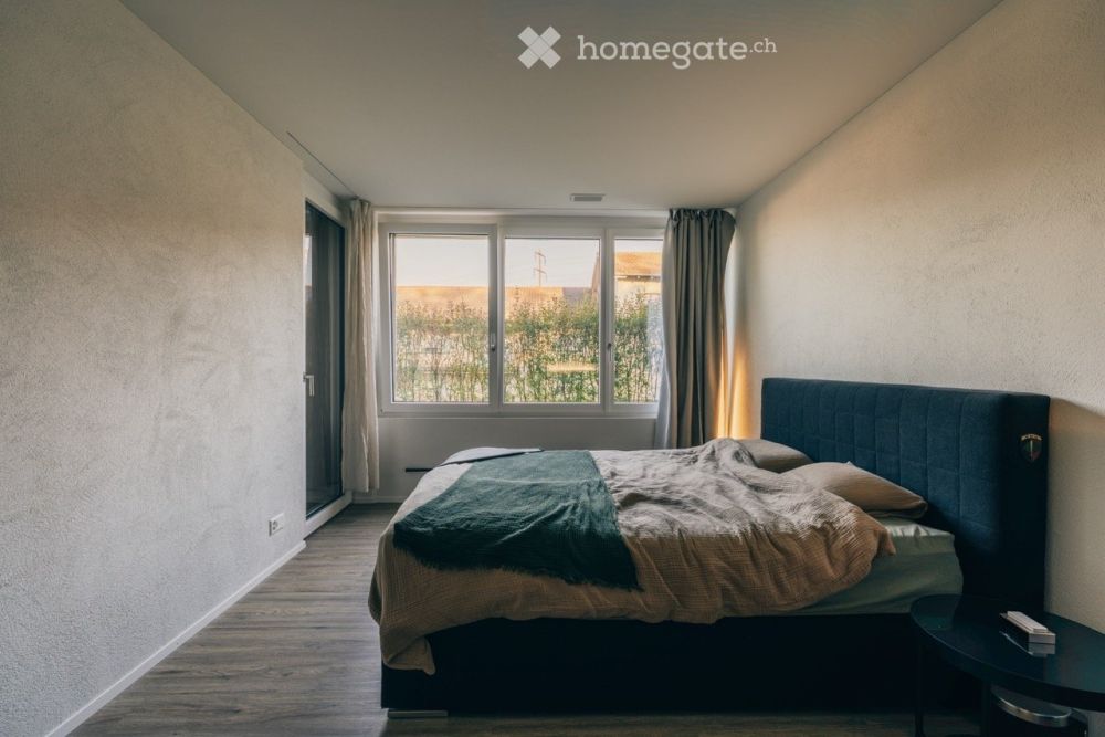 Modern 2.5-Room Ground Floor Apartment in Quiet Mönchaltorf - Bild 1