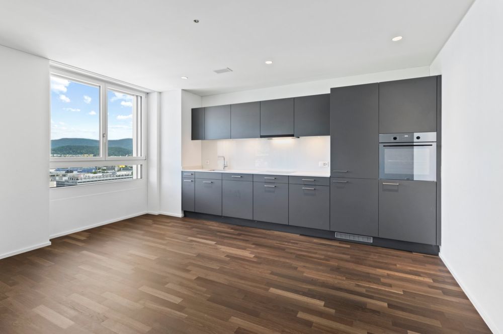 Über den Dächern des Limmattals – Exklusive 2.5 Zimmer-Wohnung mit Loggia und Panoramaaussicht - Bild 3
