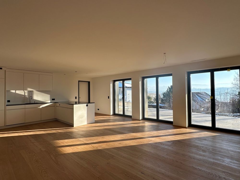 Exklusiver Erstbezug - einzigartige Neubauwohnung mit Seesicht - Wohnen/Essen