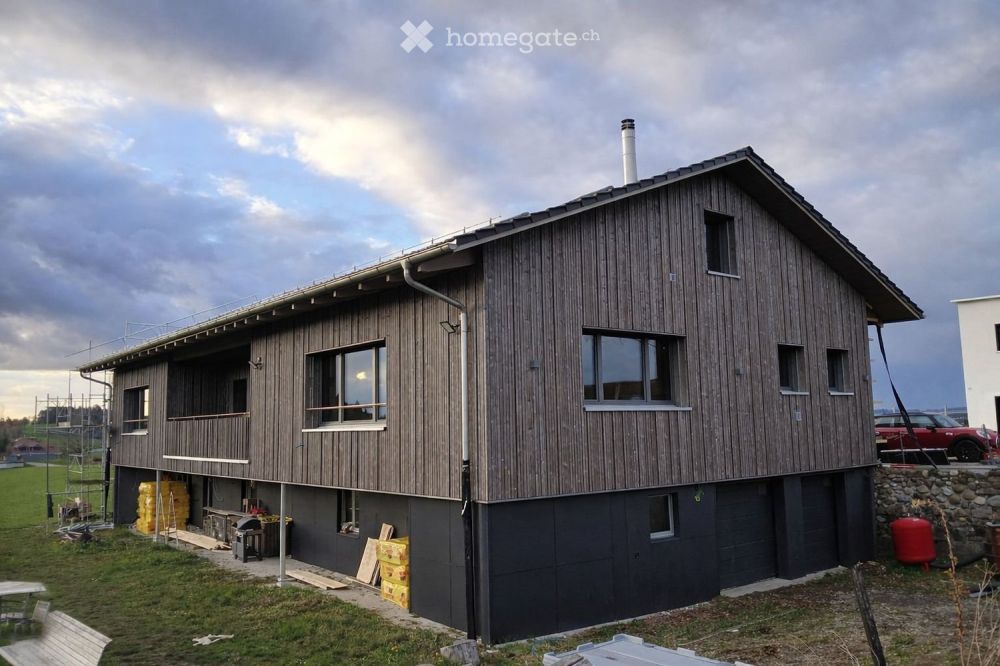 Modernes 4-Zimmer-Reihenhaus in ruhiger Lage in Tuttwil - Bild 1