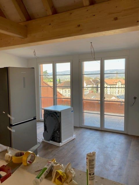 Moderne 4.5-Zimmer-Dachwohnung in Büsserach mit Balkon und schöner Aussicht - Bild 5