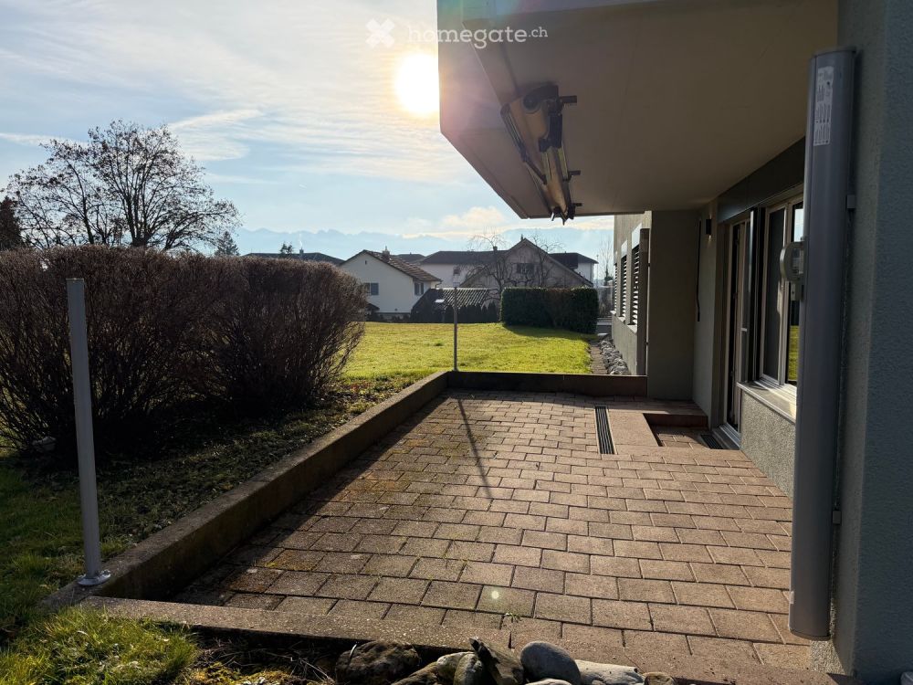 Exklusive 2.5-Zi-Whg, grosser Gartensitzplatz, top Verkehrsanbindung - Bild 12