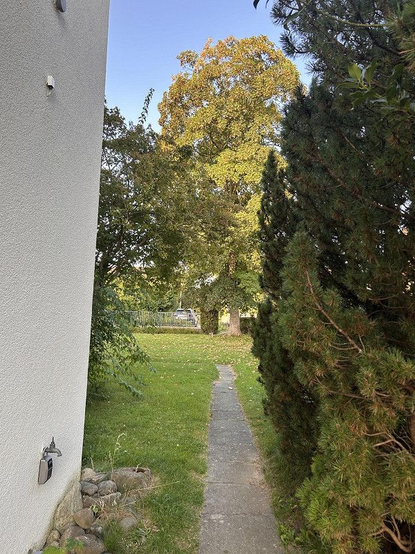 Modernes Wohnen im Grünen: Erstbezug nach Sanierung - Bild 8