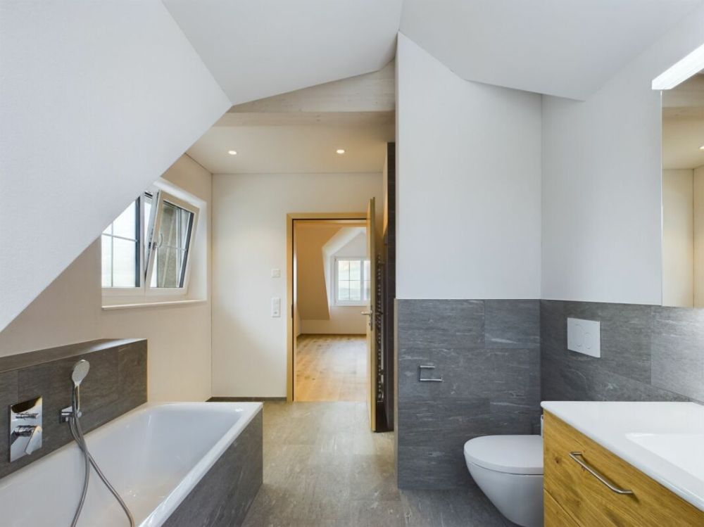 Moderne 4.5-Zimmerwohnung Dachgeschoss mit Weitblick - Bild 7