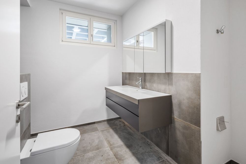 Erstvermietung nach Sanierung - Badezimmer