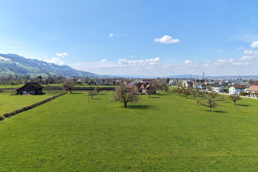 Bauland mit grossem Potential – Nähe Bahnhof, am Grünen mit Weitsicht - Bild 3