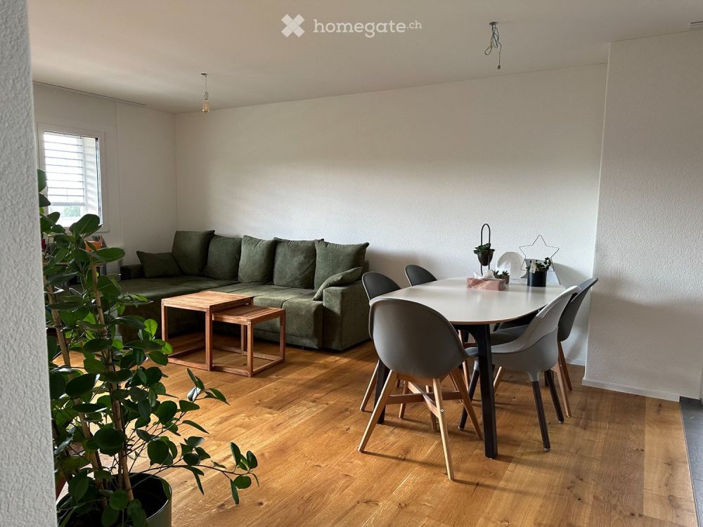 Nachmiete moderne 3,5 Zimmer Wohnung in Niederuzwil - Bild 1
