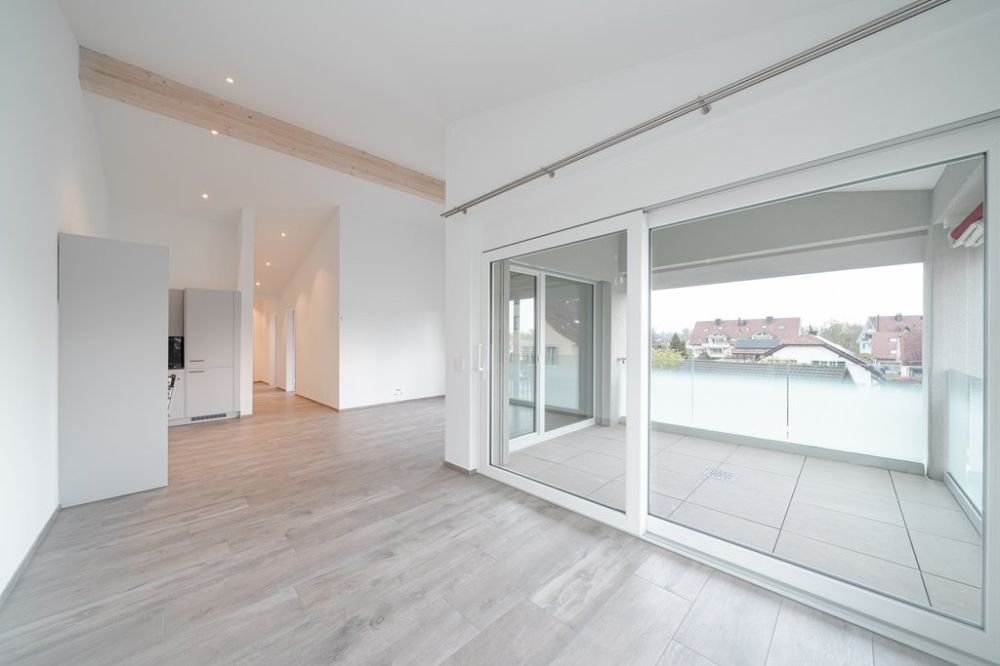 MODERNE ERDGESCHOSSWOHNUNG AN GUTER LAGE MIT GARTENSITZPLATZ - Bild 3