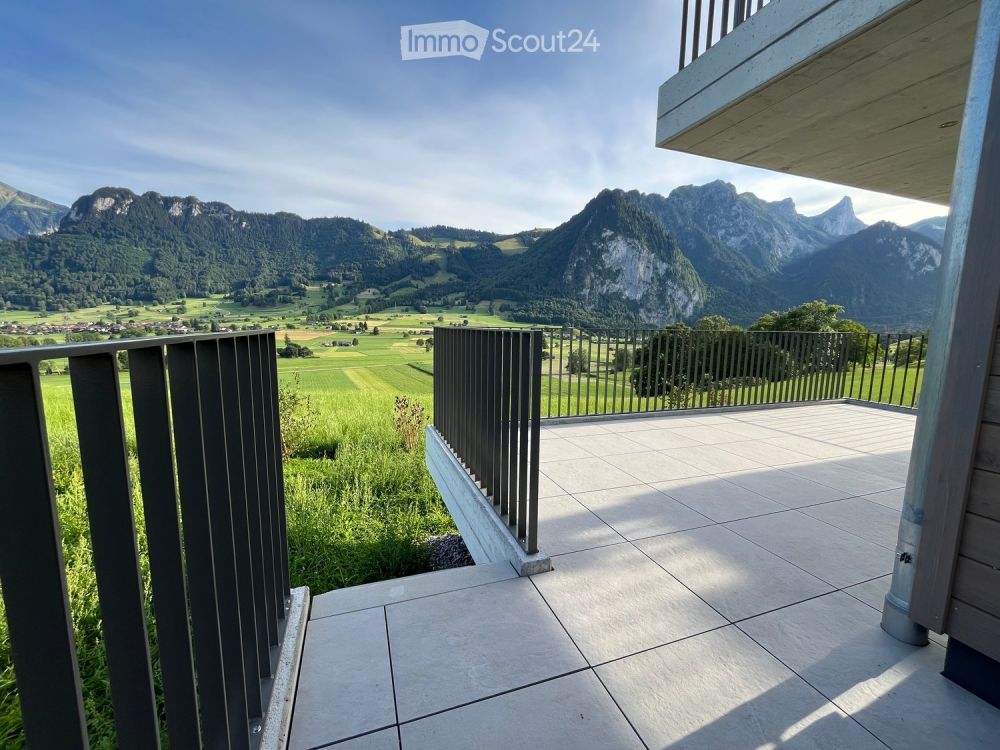 Neubau / Panoramaaussicht auf Berner Alpen mit Morgen- / Mittag- / Abendsonne - Bild 1