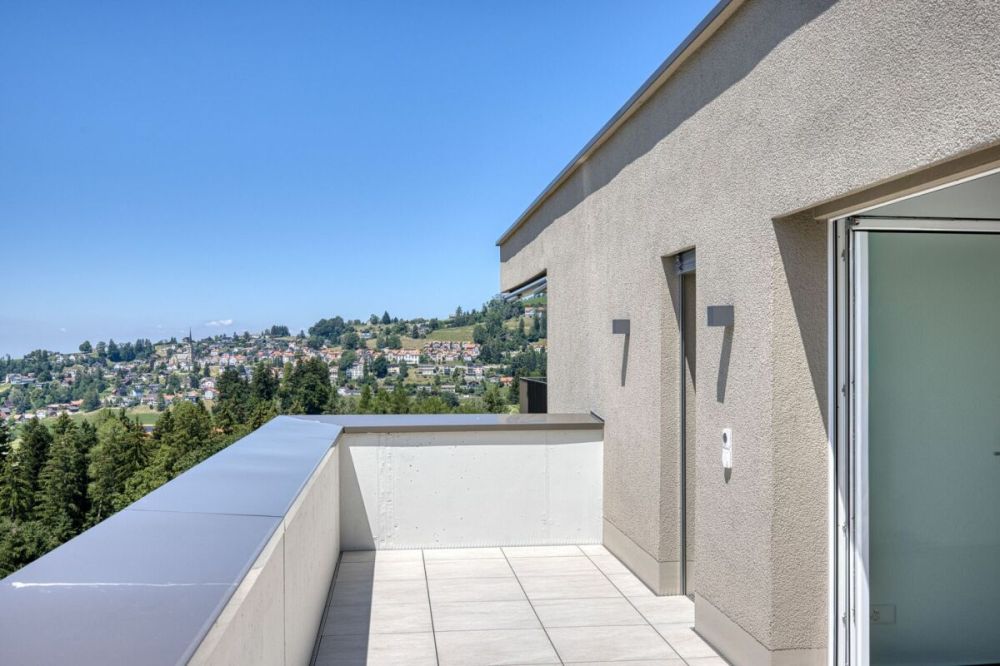 NEUBAU - Exklusive 4.5-Zimmer-Attikawohnung mit grosszügiger Terrasse und wunderschöner Aussicht - Bild 11