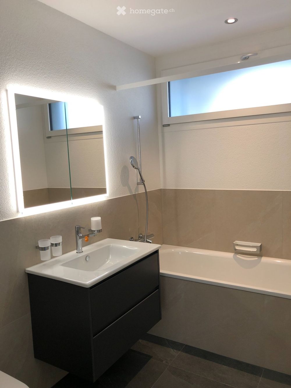 4.5 Zimmer Wohnung EG - Bild 2