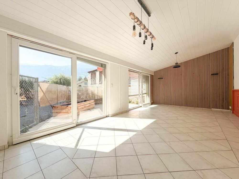 À louer : Maison de village contigu de 6.5 pièces - Bild 1