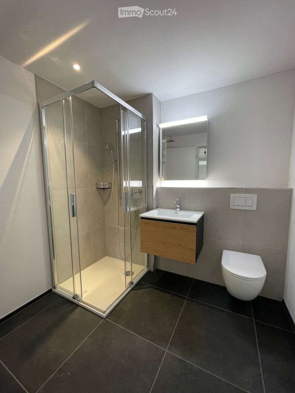 Moderne 4-Zimmer-Neubauwohnung mit Balkon in Niederstetten - Bild 6