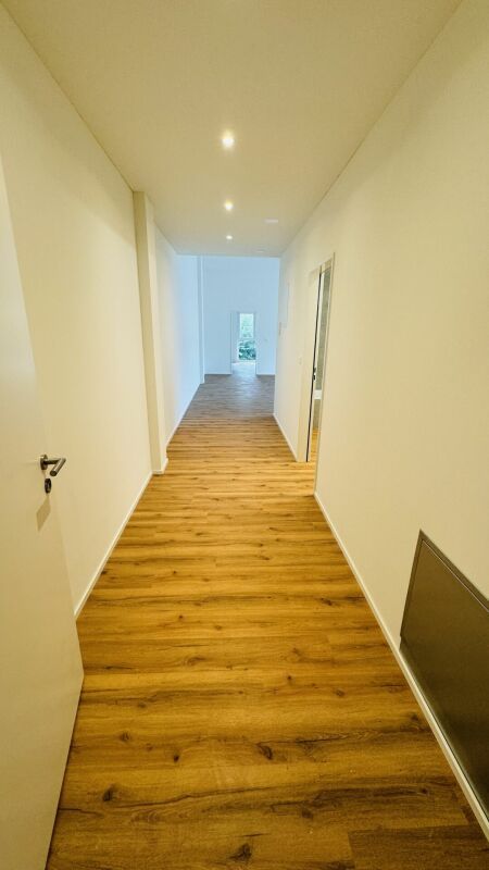 Fantastische Neubauwohnungen: (202) 3.5 Zimmer, grosse Terrassen, hohe Decken, Keller, WM/TU - Bild 7