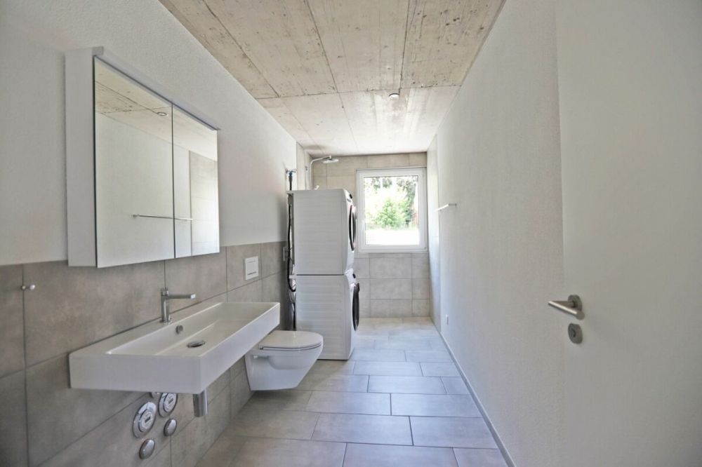 Moderne 3.5-Zimmer-Neubauwohnung mit Sitzplatz! - Bild 6