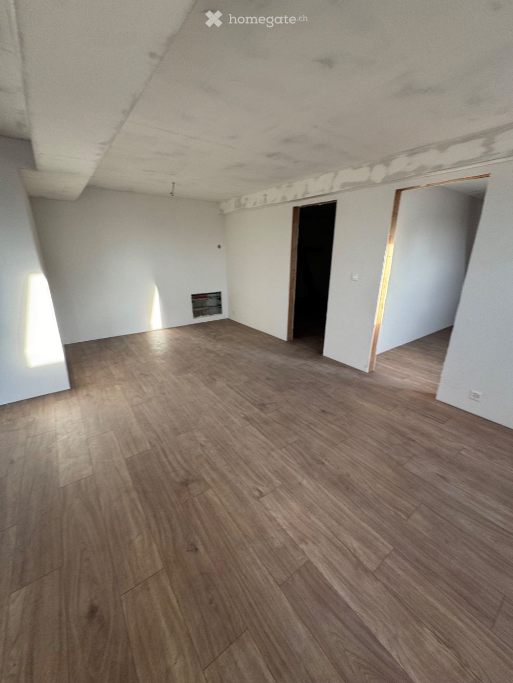 3.5-Zimmer-Wohnung  Erstbezug nach Komplettsanierung - Bild 1