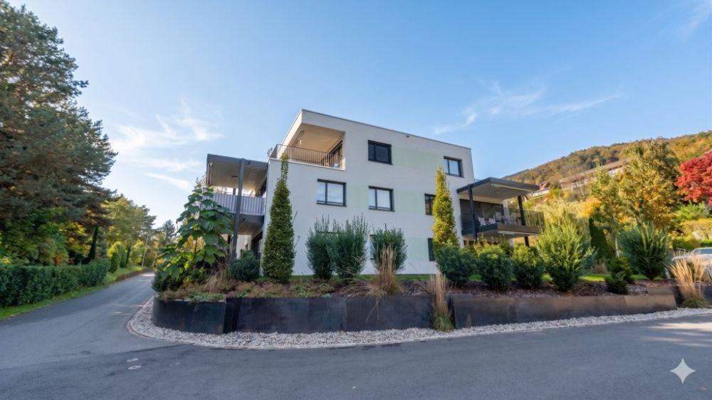 GEMÜTLICHE UND GROSSZÜGIGE 3.5 ZIMMER-WOHNUNG IN REBSTEIN - Bild 1