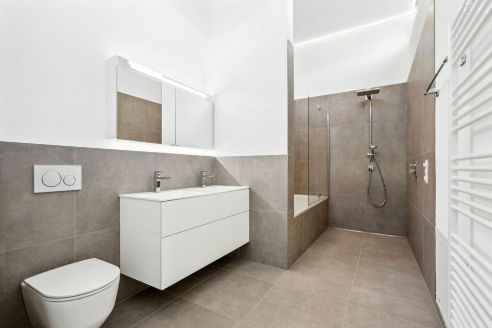 ERSTBEZUG NACH KOMPLETTSANIERUNG AN ZENTRALER LAGE IN MEILEN - ATTIKAWOHNUNG NAHE DEM ZÜRICHSEE - Bild 5