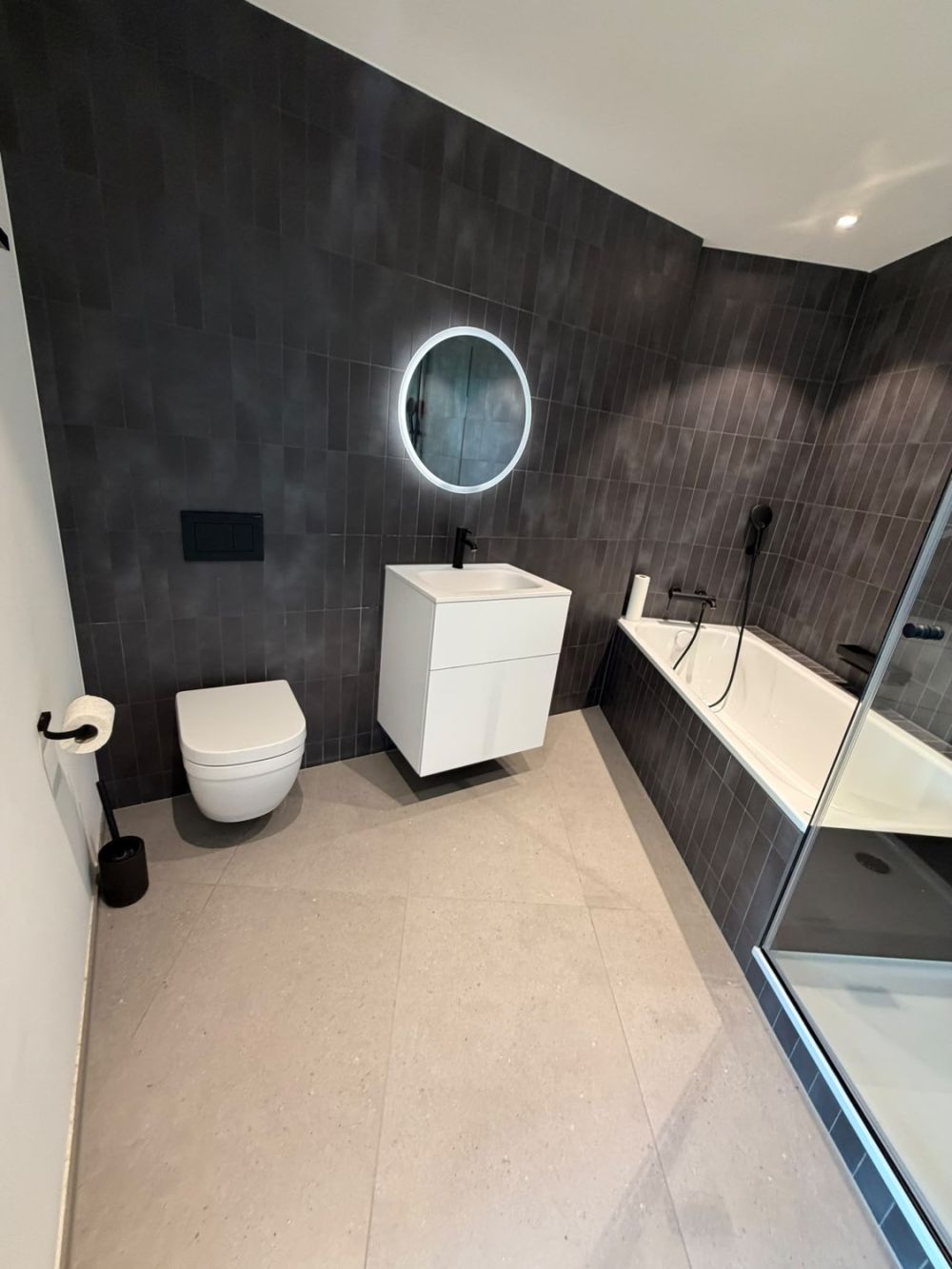 4.5-Zimmer helle und moderne Wohnung - Bild 9