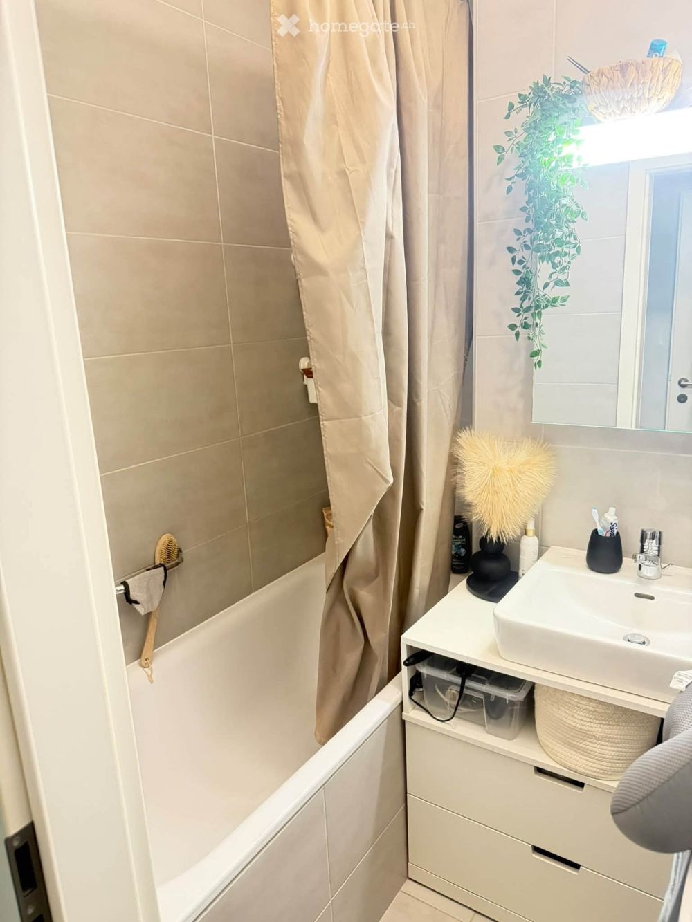 bel appartement de 2,5 pièces d"environ 64m², situé au rez-de-chaussée - Bild 2