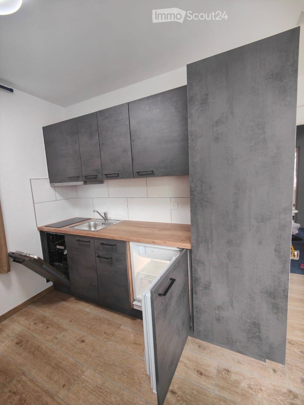 Moderne 1.5-Zimmer-Wohnung im Neubau zentral in Steffisburg - Bild 2