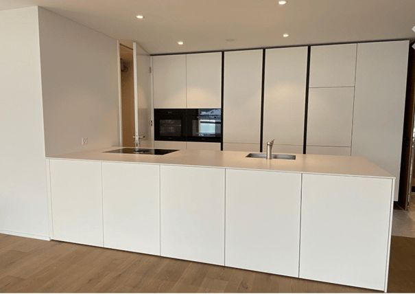 Neubau: Exklusive 2.5-Zimmer-Wohnung mit 180°-Panoramablick auf See & Berge in Oberägeri - Bild 8