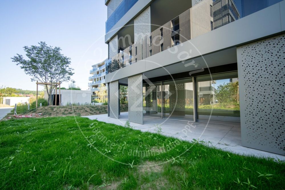 Rare 2.5pces au Rez-de-chaussée avec jardin - Bild 1