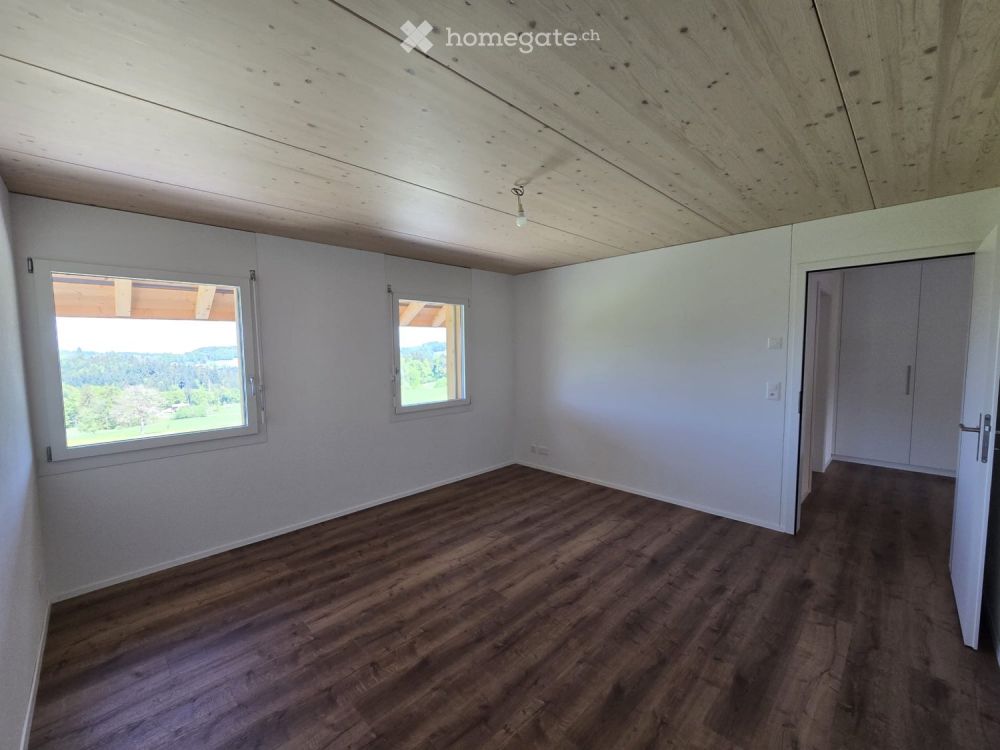 Erstvermietung: 2.5 Zimmerwohnung mit Aussicht - Bild 2