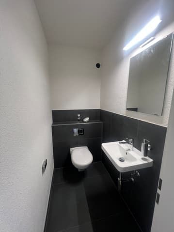 Total sanierte und charmante 3.5-Zimmerwohnung zu vermieten - Bild 4
