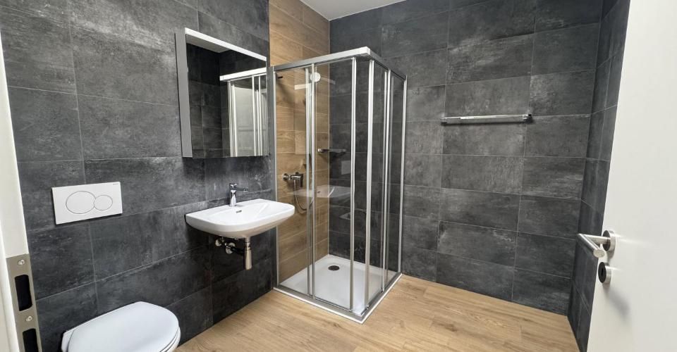 05635 - Appart. 3½ PCES - IMP. CHAMP-RIOND 12 - MATRAN - Appartement 3.5 pièces - image - 4