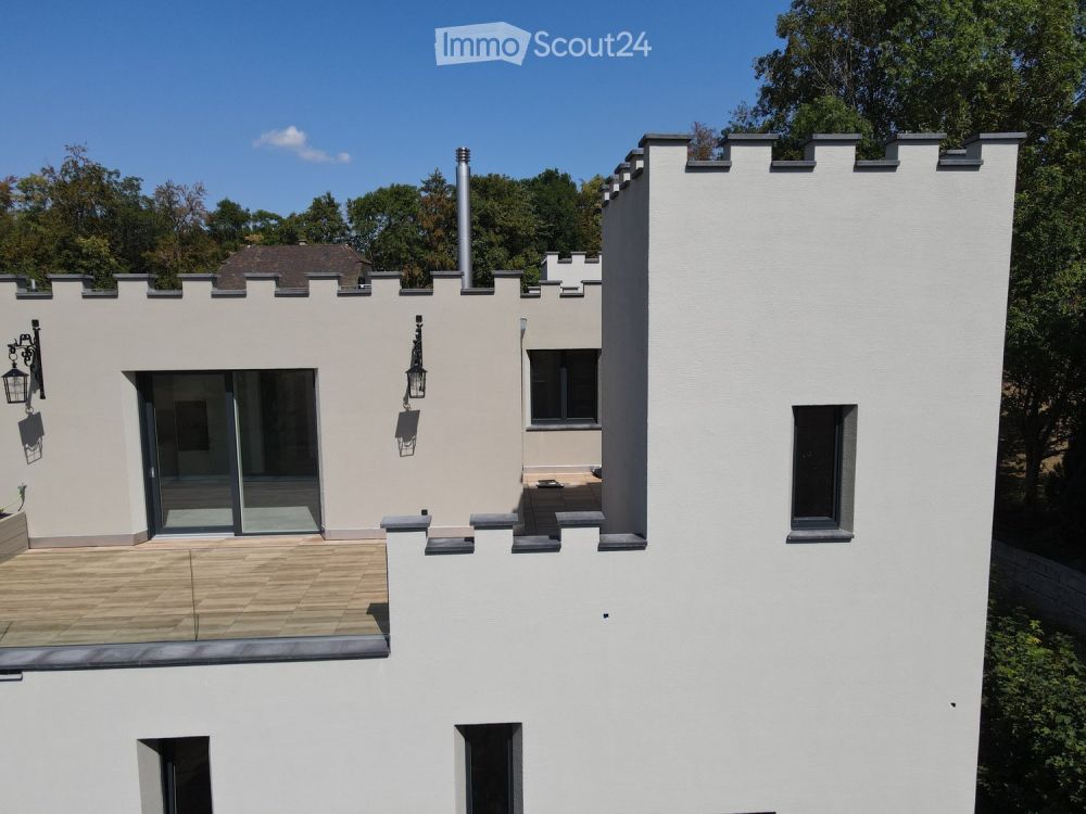 Burg Fehren sucht für seine 3,5 Zimmer Wohnung Mitbewohner die Ruhe und Natur suchen - Bild 1