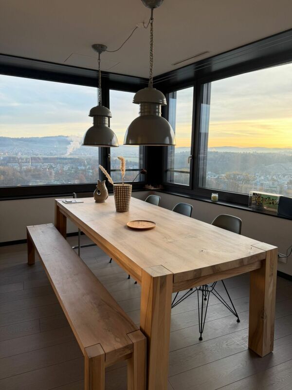 Moderne 3.5-Zimmerwohnung im 19. Stock des Limmattowers - Aufwachen mit Blick über das Limmattal - Bild 1