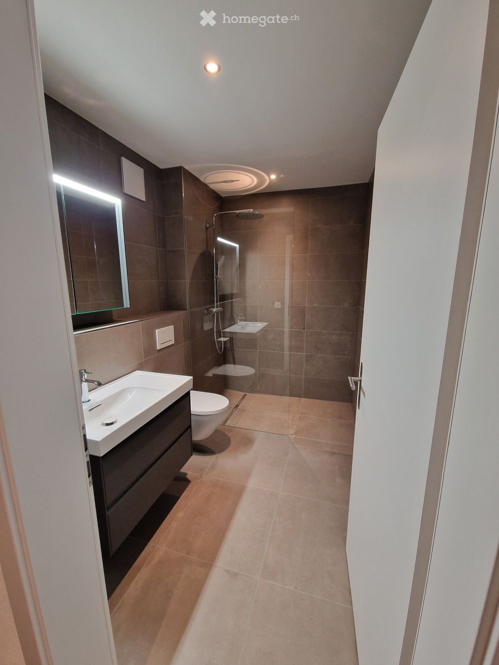 Moderne 4.5-Zimmer-Neubau-Wohnung mit Garage in Gachnang - Bild 11